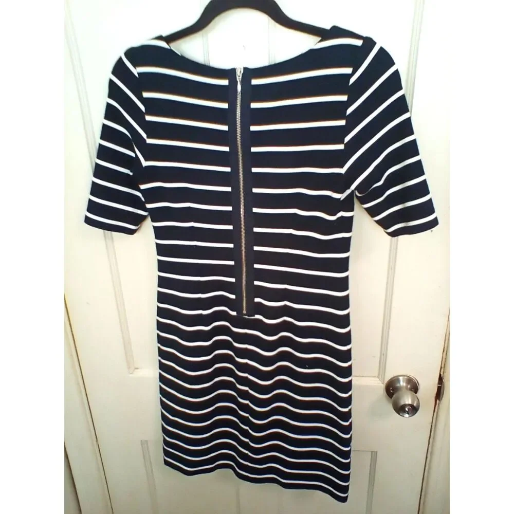 Banana Republic Bodycon Dress Womens 0 Black White Striped Short Sleeve Zip Back